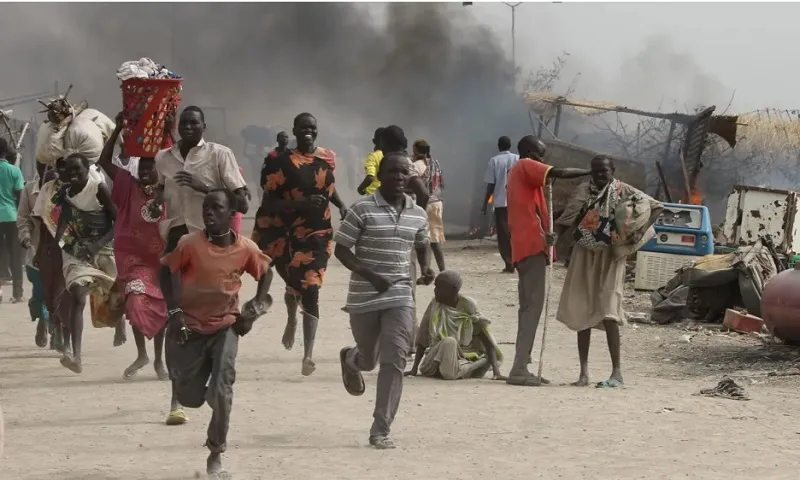 Bạo lực và giao tranh đã bùng phát ở Sudan do cạnh tranh quyền lực giữa các phe phái - Ảnh AFP