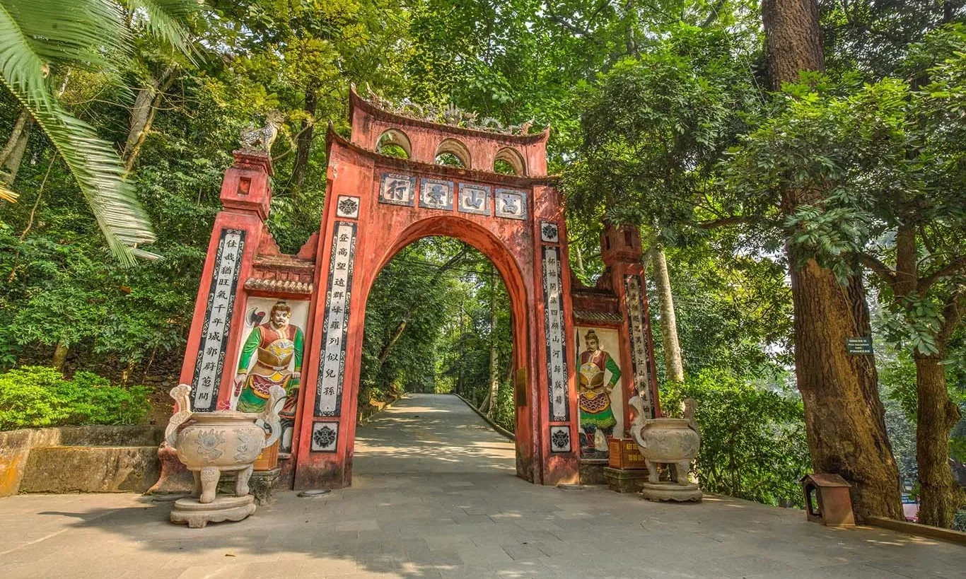 Phú Thọ xem xét xây dựng tượng đài Chủ tịch Hồ Chí Minh tại Khu di tích lịch sử Đền Hùng