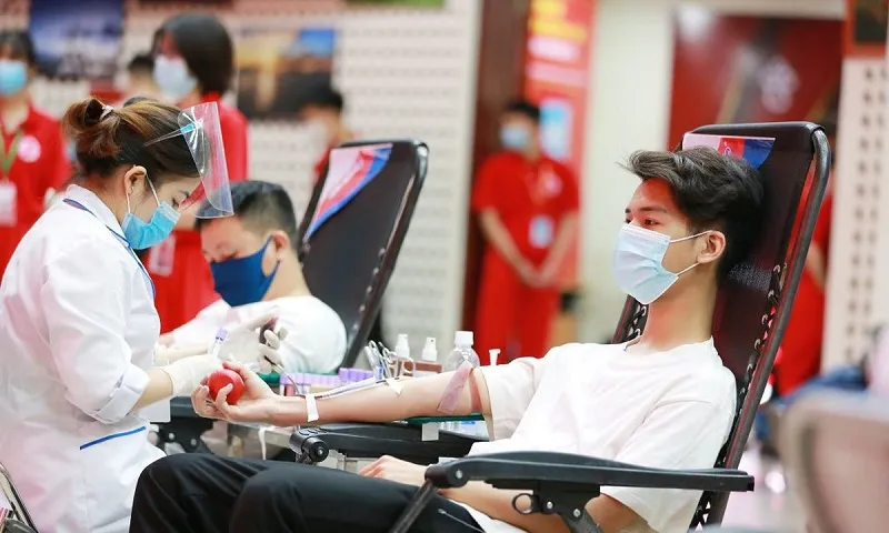 Hiến máu nhân đạo 3