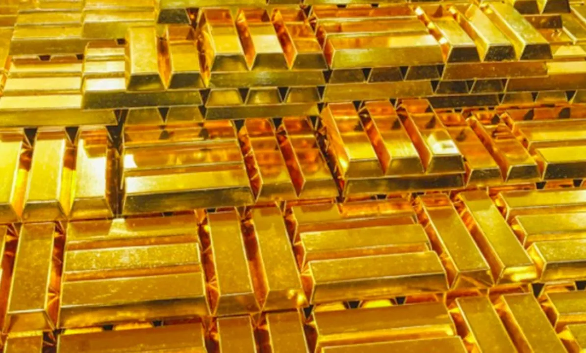 Giá vàng SJC “sốt nóng lịch sử” chạm mốc 130,6 triệu đồng/lượng