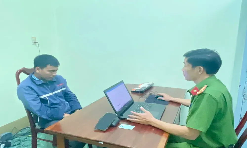 Mượn chuyển tiền 10 triệu đồng, đối tượng lập tức bỏ chạy