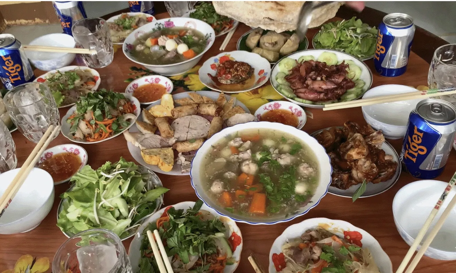 Nàng dâu Hà Nội chia sẻ trải nghiệm khác biệt trong mâm cỗ đám giỗ ở Phú Yên