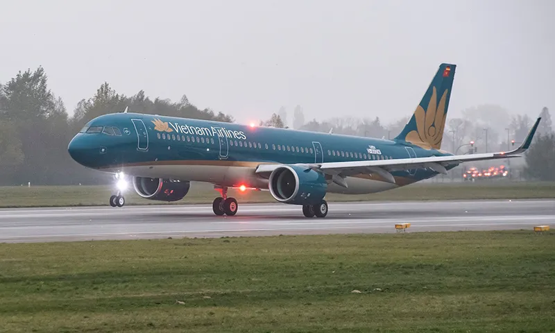 Nhiều chuyến bay được điều chỉnh do áp thấp nhiệt đới