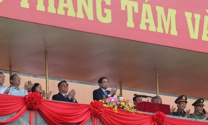 Trực tiếp Tổng duyệt diễu binh, diễu hành mừng Quốc khánh tại Quảng trường Ba Đình