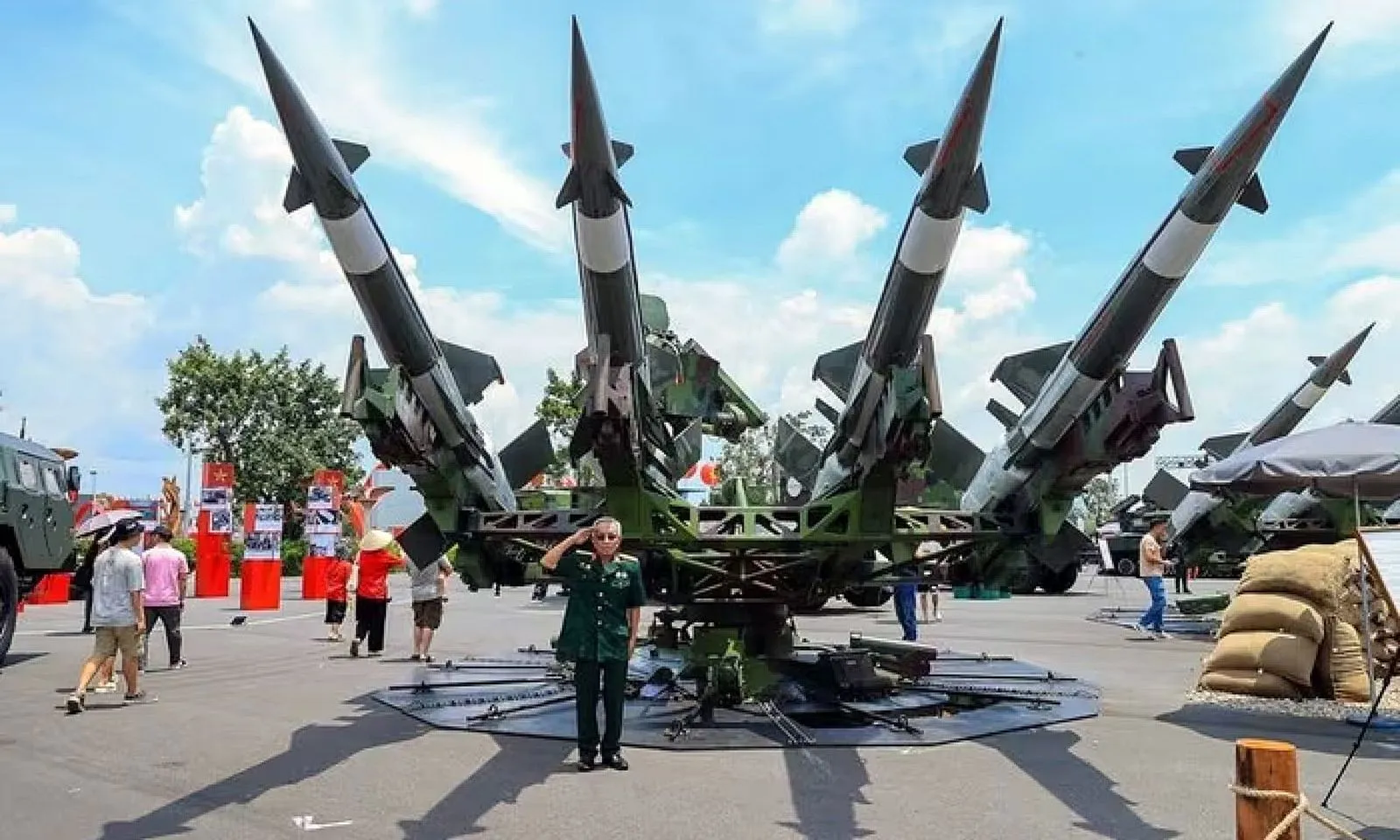 Nghỉ lễ Quốc khánh 2/9: Hàng loạt dịch vụ miễn phí thu hút người dân