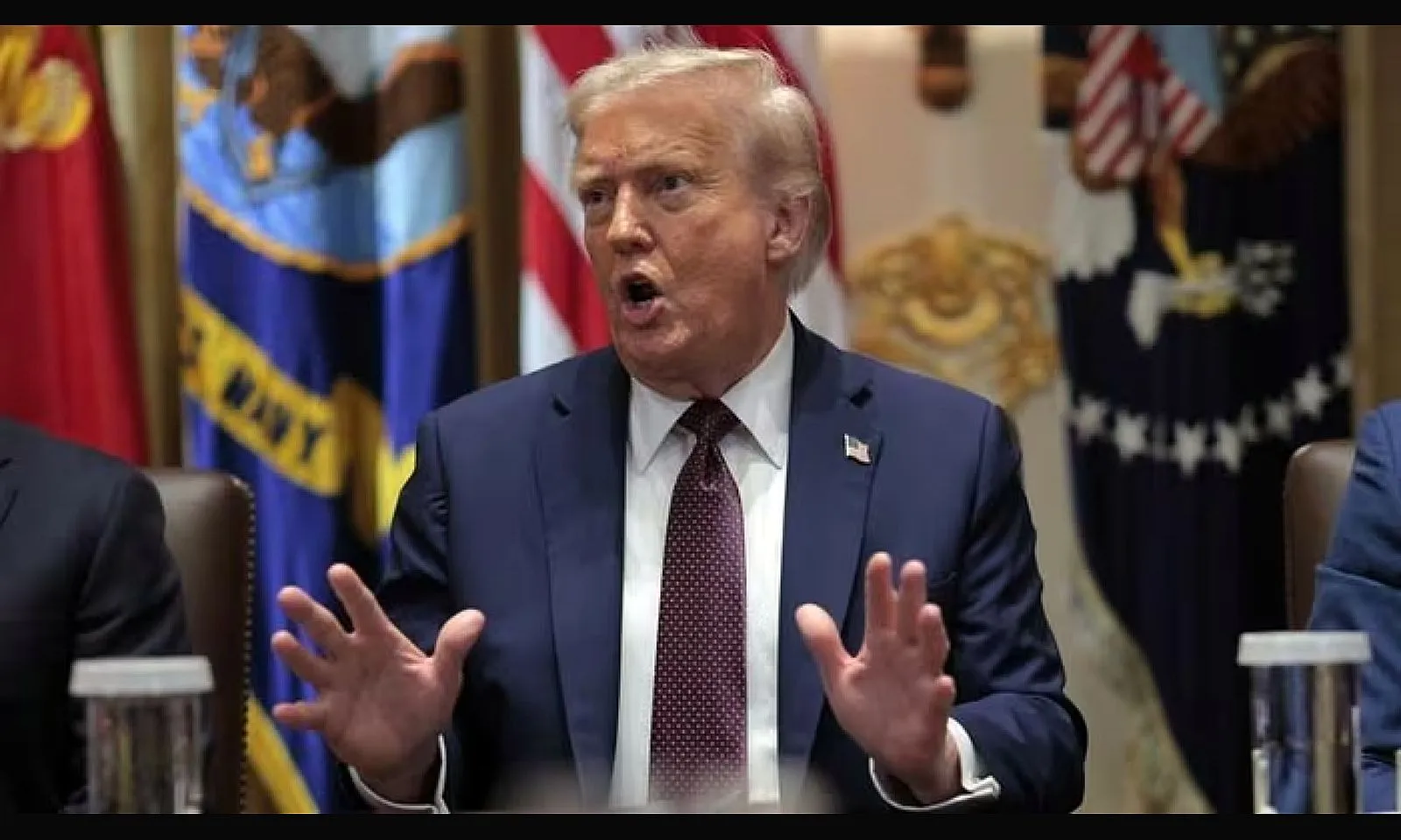 Ông Trump sẽ gặp ông Putin và ông Zelenskyy trong cuộc họp 3 bên