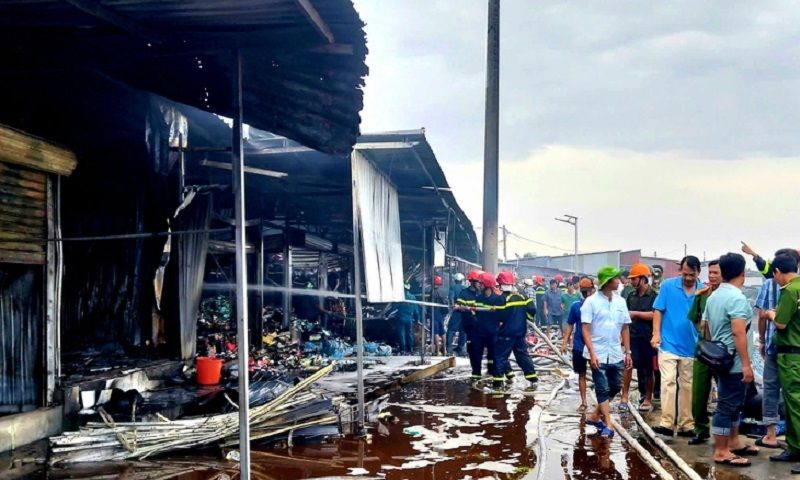 Khởi tố, bắt tạm giam nghi phạm đốt nhà làm cháy chợ Thanh Tùng 