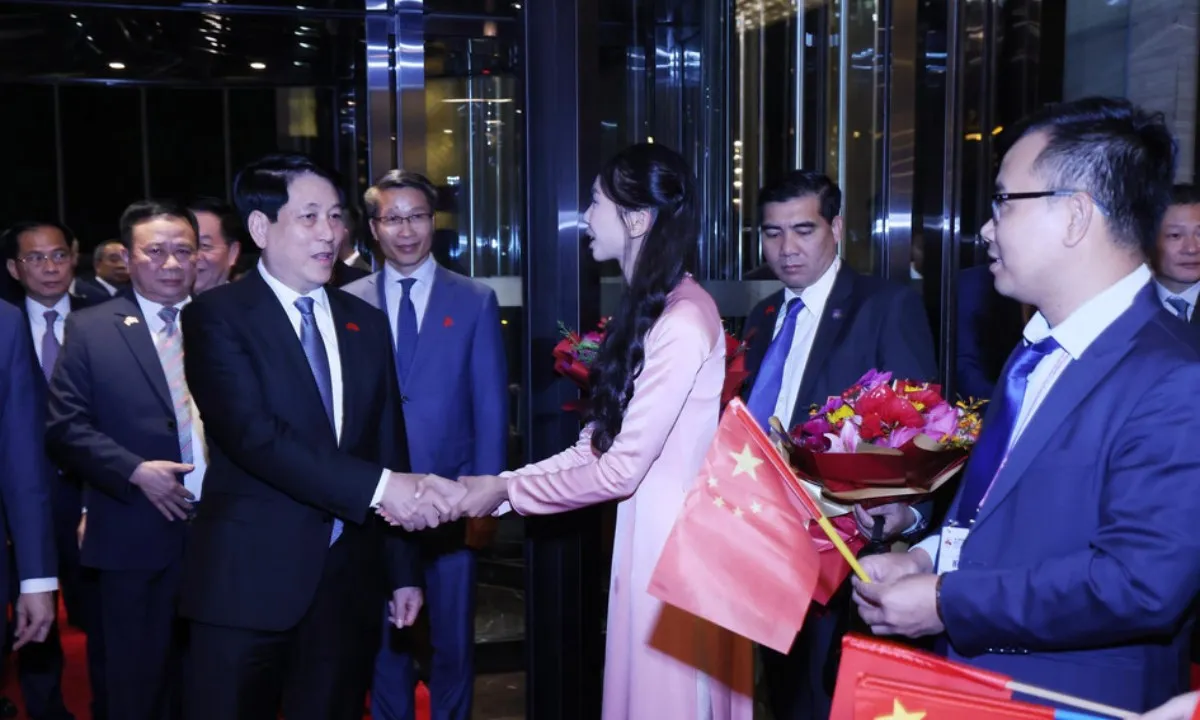 chu-tich-nuoc-bat-dau-chuyen-tham-du-le-ky-niem-80-nam-chien-thang-phat-xit-tai-trung-quoc-8252754-9