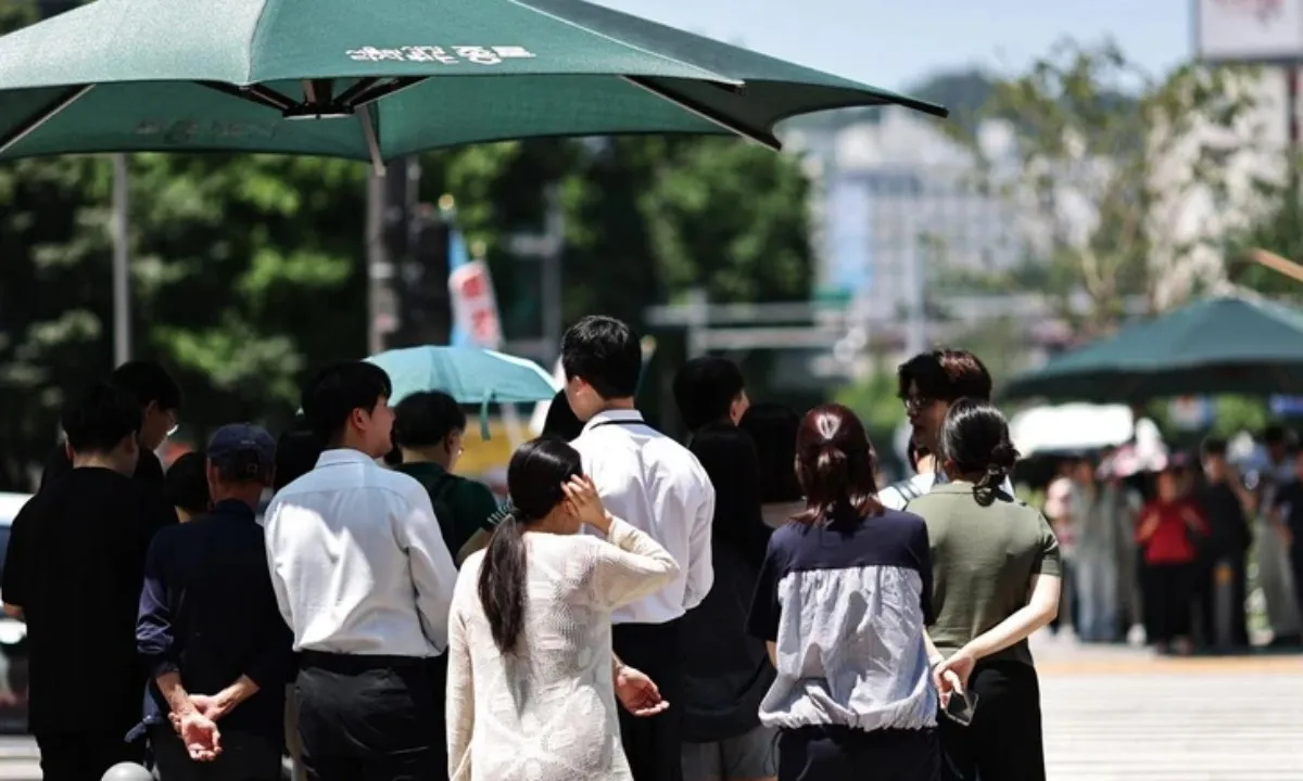 Hàn Quốc và Nhật Bản cùng trải qua mùa hè nóng nhất lịch sử