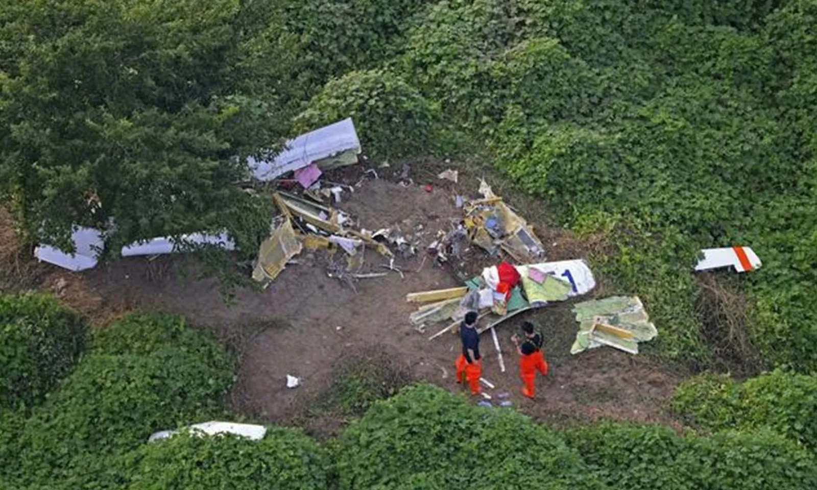 Cô gái tử vong do tàu lượn rơi trong một cuộc thi đấu