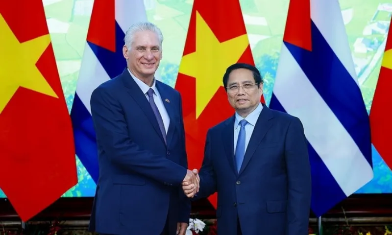 Thủ tướng: Việt Nam gìn giữ mối quan hệ hữu nghị đặc biệt với Cuba