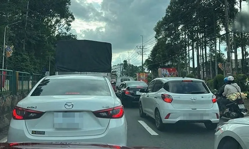 Sau kỳ nghỉ lễ Quốc khánh 2/9, đường cao tốc, quốc lộ vào TPHCM ùn tắc