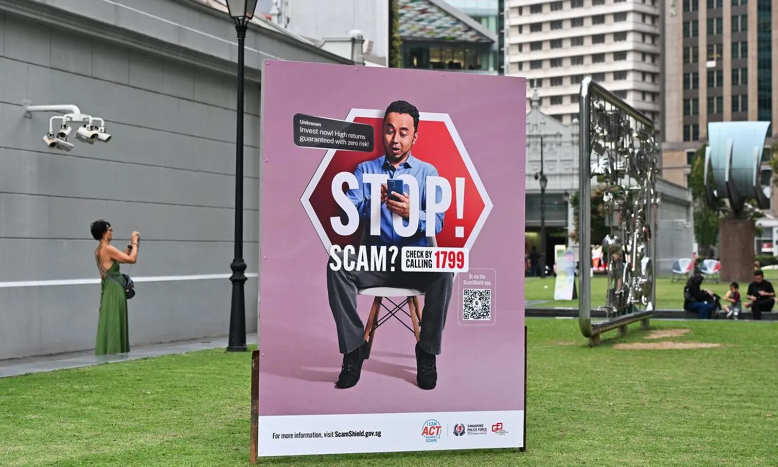 Singapore yêu cầu Facebook chống lừa đảo trực tuyến, nếu không sẽ bị phạt 1 triệu đô la