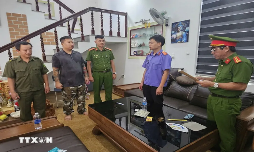 Bắt nhóm đối tượng cho vay lãi suất “cắt cổ” gấp 31 lần luật định