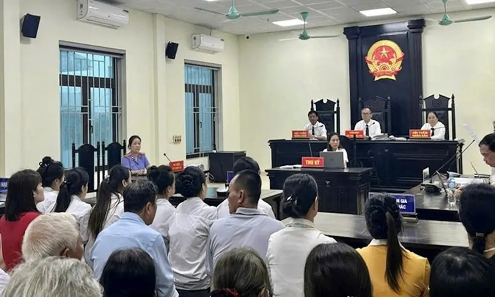 Thanh Hóa: Xét xử vụ nữ sinh bị đánh hội đồng gãy đốt sống cổ