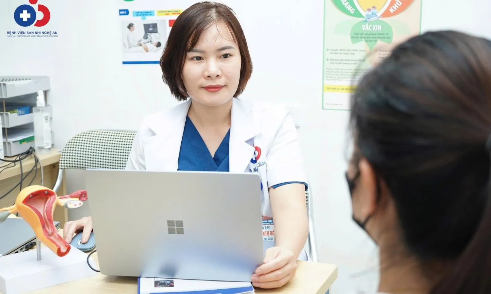 Cô gái 20 tuổi chưa dậy thì do rối loạn nội tiết sinh sản hiếm gặp