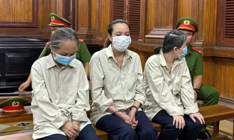 bị cáo Hương