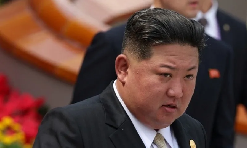 Chủ tịch Quốc hội Hàn Quốc gặp gỡ, bắt tay ông Kim Jong Un tại Bắc Kinh