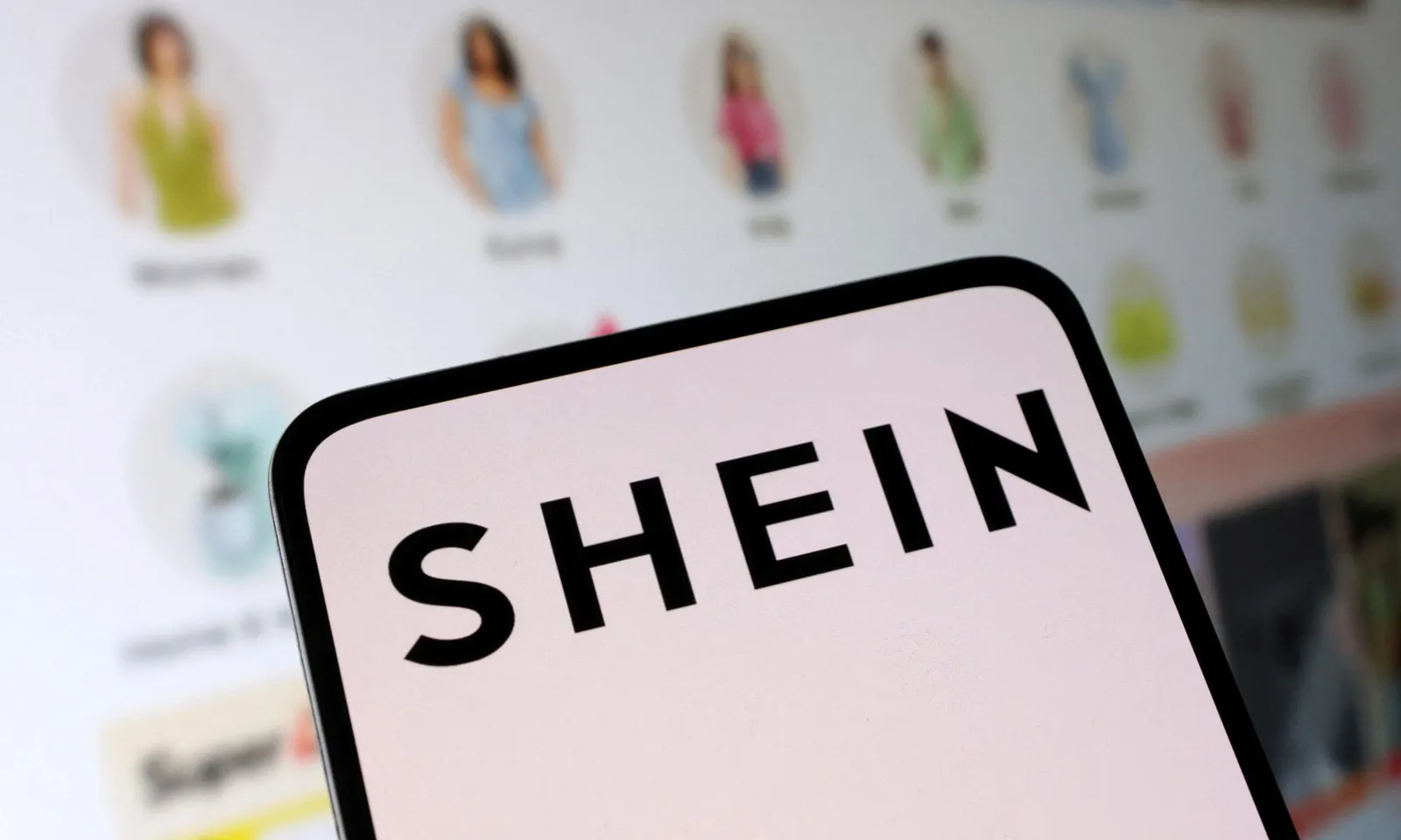 Pháp phạt hãng bán lẻ thời trang trực tuyến Shein 176 triệu đô la