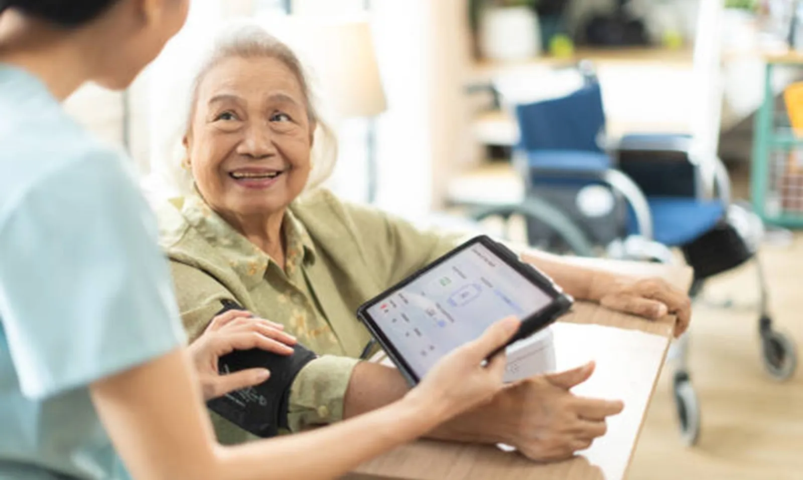 AI giúp bác sĩ tăng gần 25% thời gian dành cho bệnh nhân