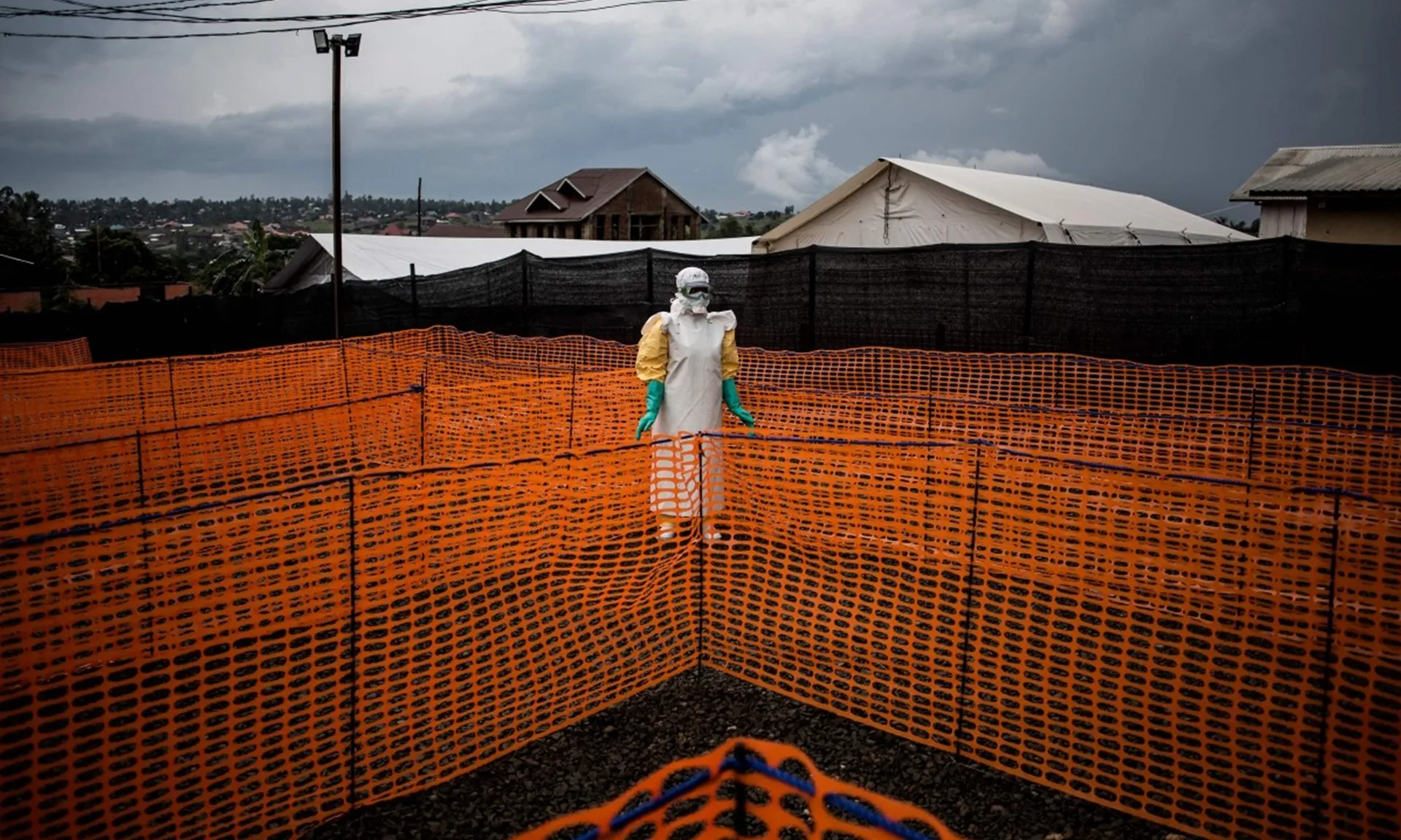 ebola-050925