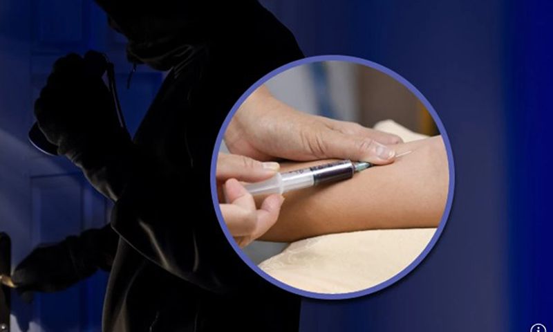 Tên trộm đột nhập vào nhà hút máu cô gái để giải tỏa căng thẳng