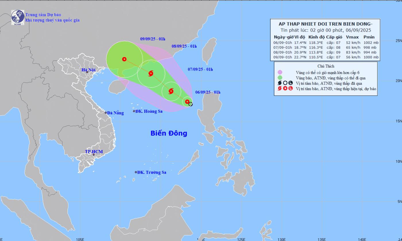 Áp thấp nhiệt đới mạnh lên, nguy cơ thành bão số 7 trên Biển Đông