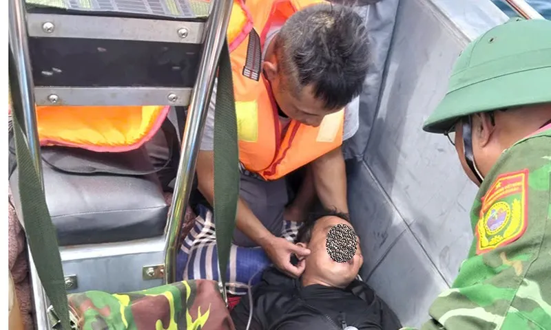 Thuyền viên đang đi biển bị tai biến được cấp cứu kịp thời