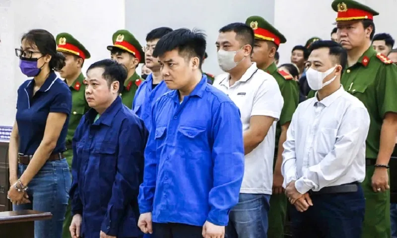 Nhiều bị cáo vụ cháy quán karaoke An Phú được giảm án tại phiên phúc thẩm 