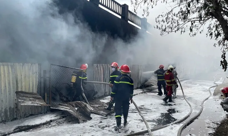 Vụ cháy bãi giữ xe cầu Vĩnh Tuy: Công an Hà Nội công bố kết quả điều tra ban đầu