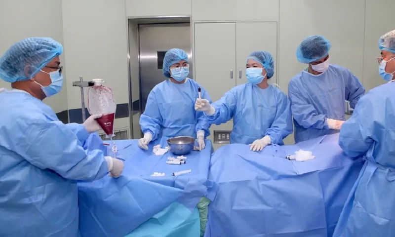 Lần đầu tiên tại Việt Nam: Ca ghép tủy trị bệnh tan máu bẩm sinh thành công từ nguồn tủy mẹ 