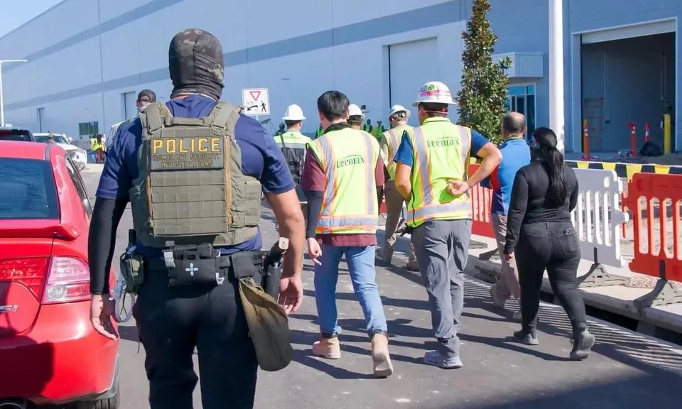 Hàn Quốc điều máy bay đưa công dân bị bắt ở nhà máy Hyundai tại Mỹ về nước