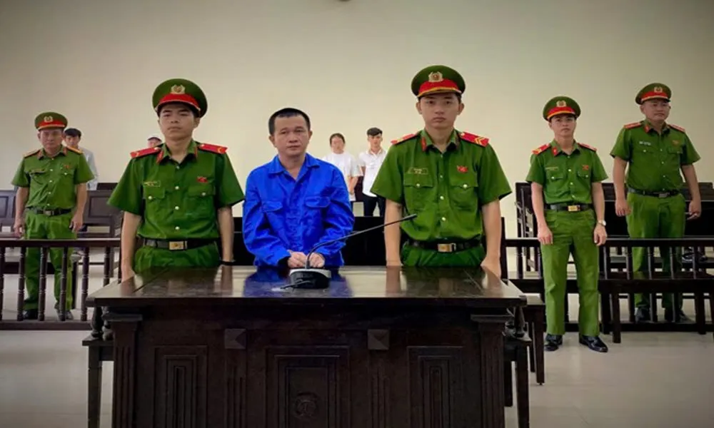 Bị cáo lãnh án 20 năm tù sau khi vận chuyển nửa ký methamphetamine