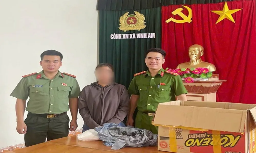 Phát hiện chồng chế tạo pháo, vợ mang toàn bộ tang vật đến công an