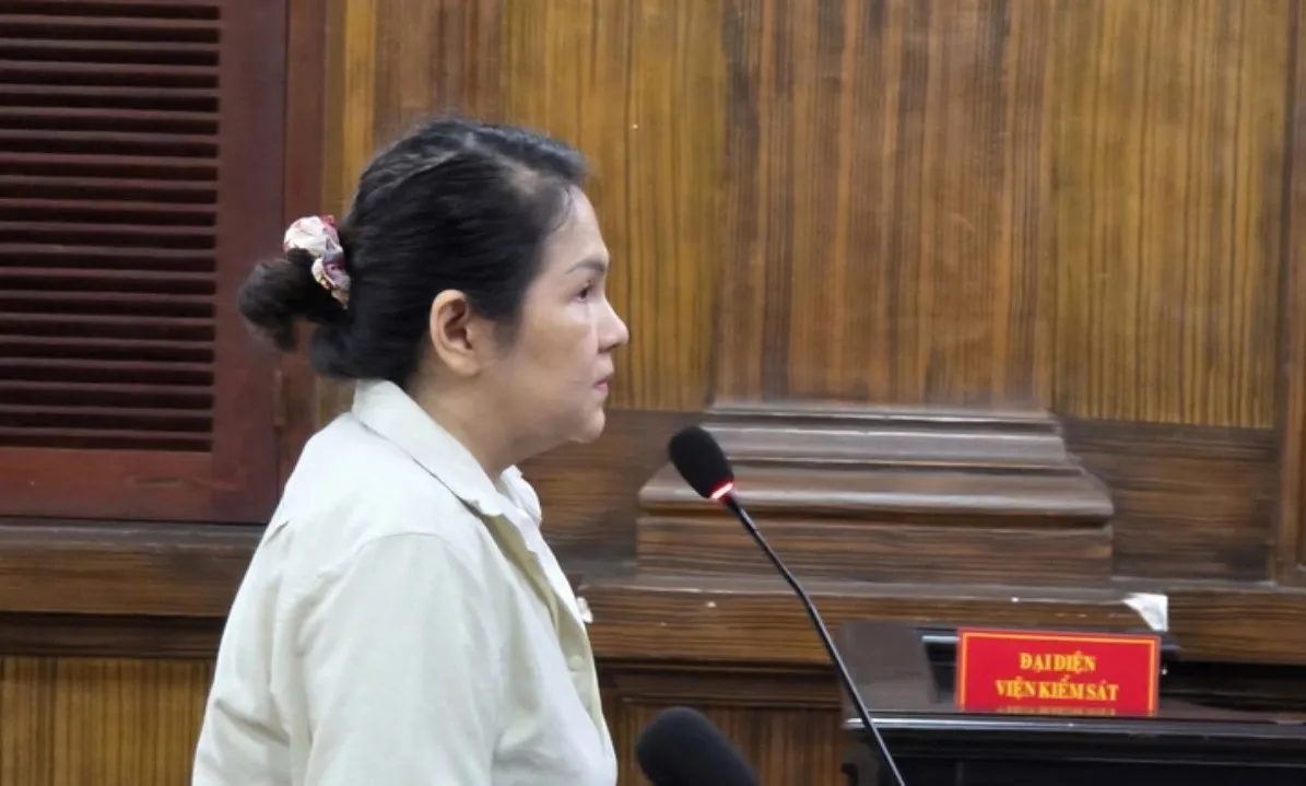 Lật tẩy chiêu “chạy án” 7 tỷ đồng: Ca sĩ, cựu công an và nữ đại gia dược cùng hầu tòa