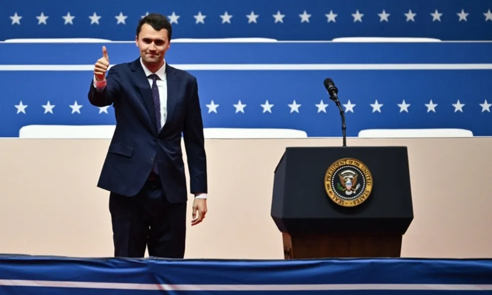 Mỹ: Treo cờ rủ tưởng niệm Charlie Kirk bị ám sát 