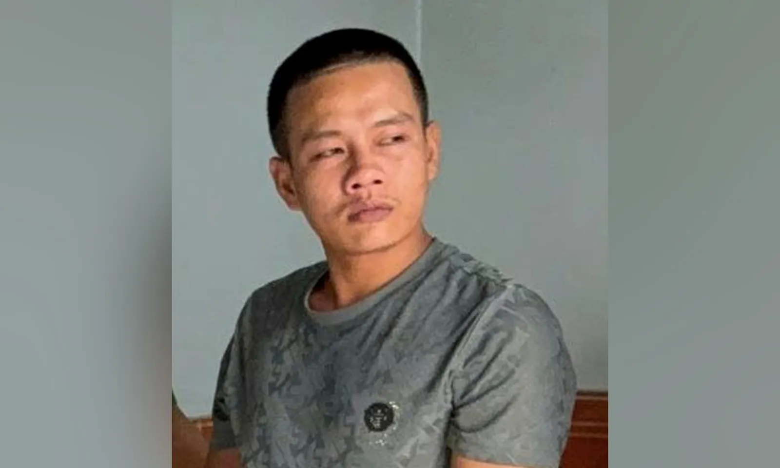 Bắt tạm giam người cha dùng que tre, dây điện để đánh con