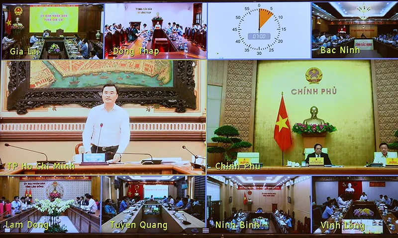 Kỳ họp trực tuyến với các tỉnh thành