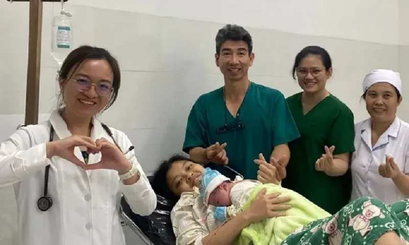 Côn Đảo: Sản phụ an tâm sinh con, mẹ tròn con vuông nhờ bác sĩ luân phiên