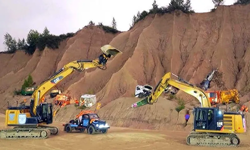 Nhà hát Estonia dàn dựng vở kịch Romeo và Juliet với diễn viên là các xe xây dựng