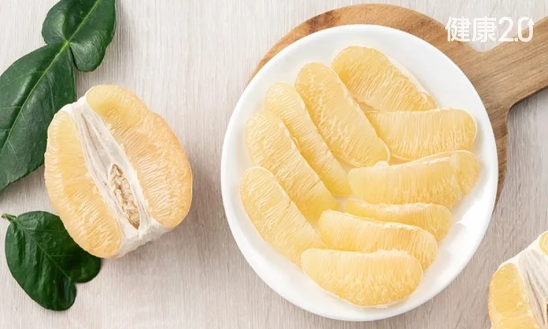 Bưởi hỗ trợ chống ung thư và giảm cholesterol