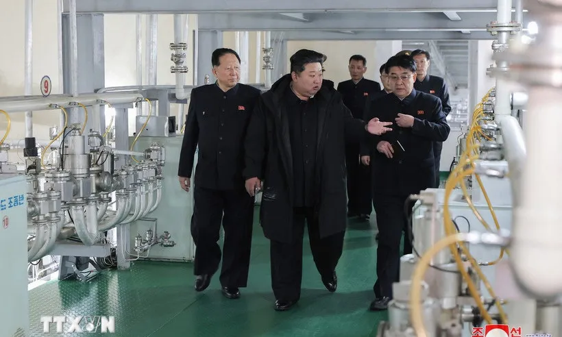 Triều Tiên sắp công bố chính sách phát triển song song vũ khí hạt nhân và thông thường