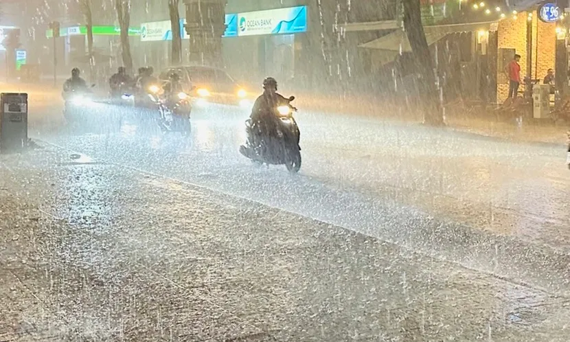 Thời tiết ngày 13/9: Miền Nam có mưa to đến mưa rất to