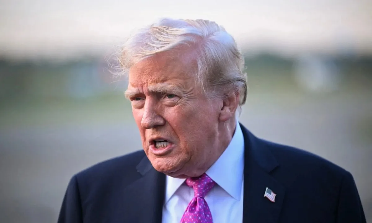 Ông Trump trấn an doanh nghiệp sau vụ bắt 300 công nhân Hàn Quốc