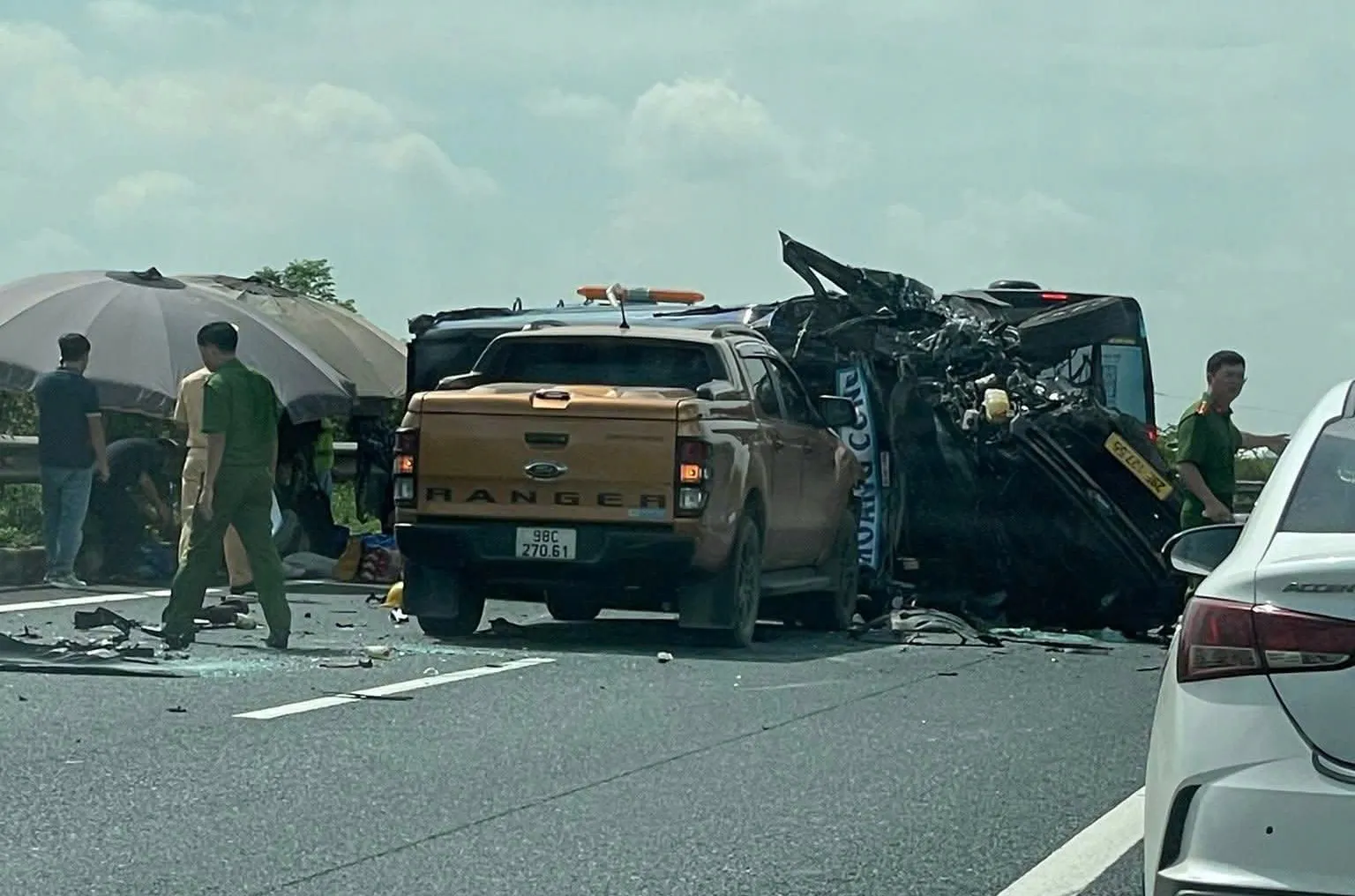 edit-z7012929821417608df76ca38890d5298569ba5f6a633d-17579080535321040012401