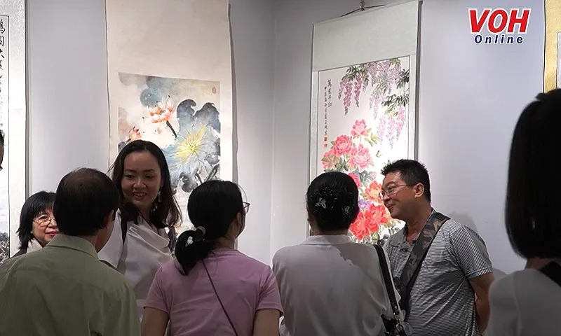 Gặp gỡ các họa sĩ trẻ tham gia triển lãm về tranh thủy mặc