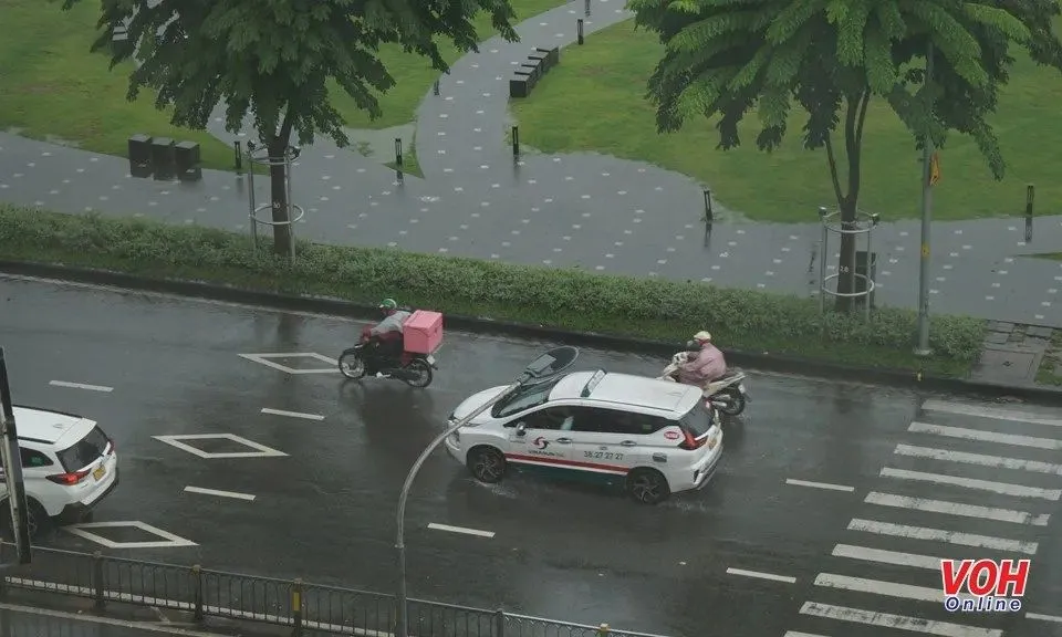 Mưa lớn trải dài Bắc - Trung - Nam ngày 15/9