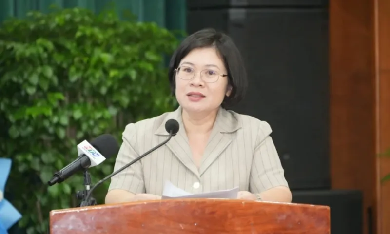 Van Thi Bach Tuyet