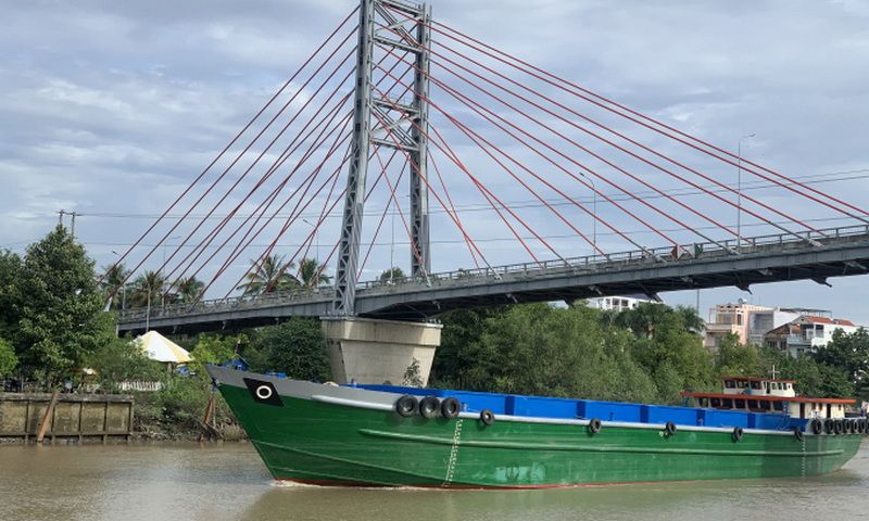 Bộ Xây dựng thúc giục đẩy nhanh tiến độ nâng tĩnh không các cây cầu khu vực phía Nam
