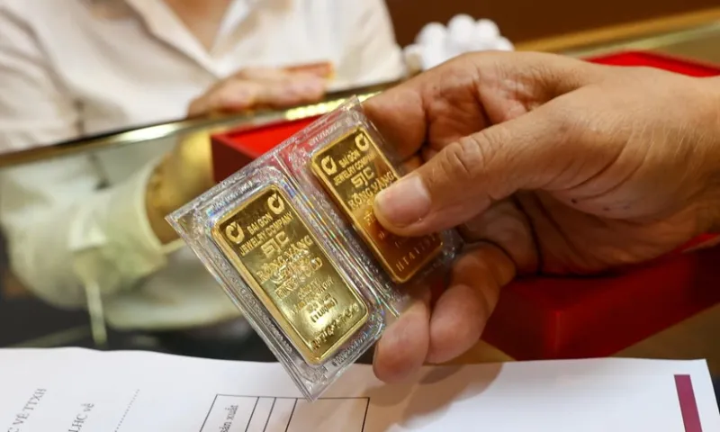 Giá vàng trong nước tăng mạnh 